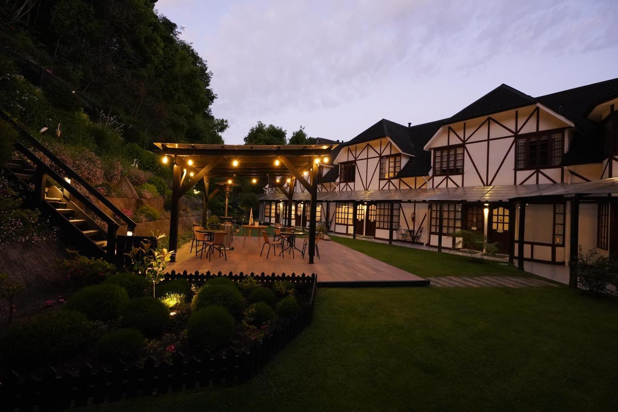 Hotel Frutillar Buitenkant foto